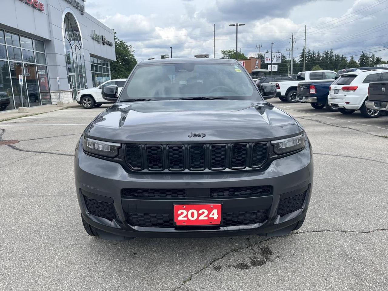 2024 Jeep Grand Cherokee L ALTITUDE 4X4 Photo
