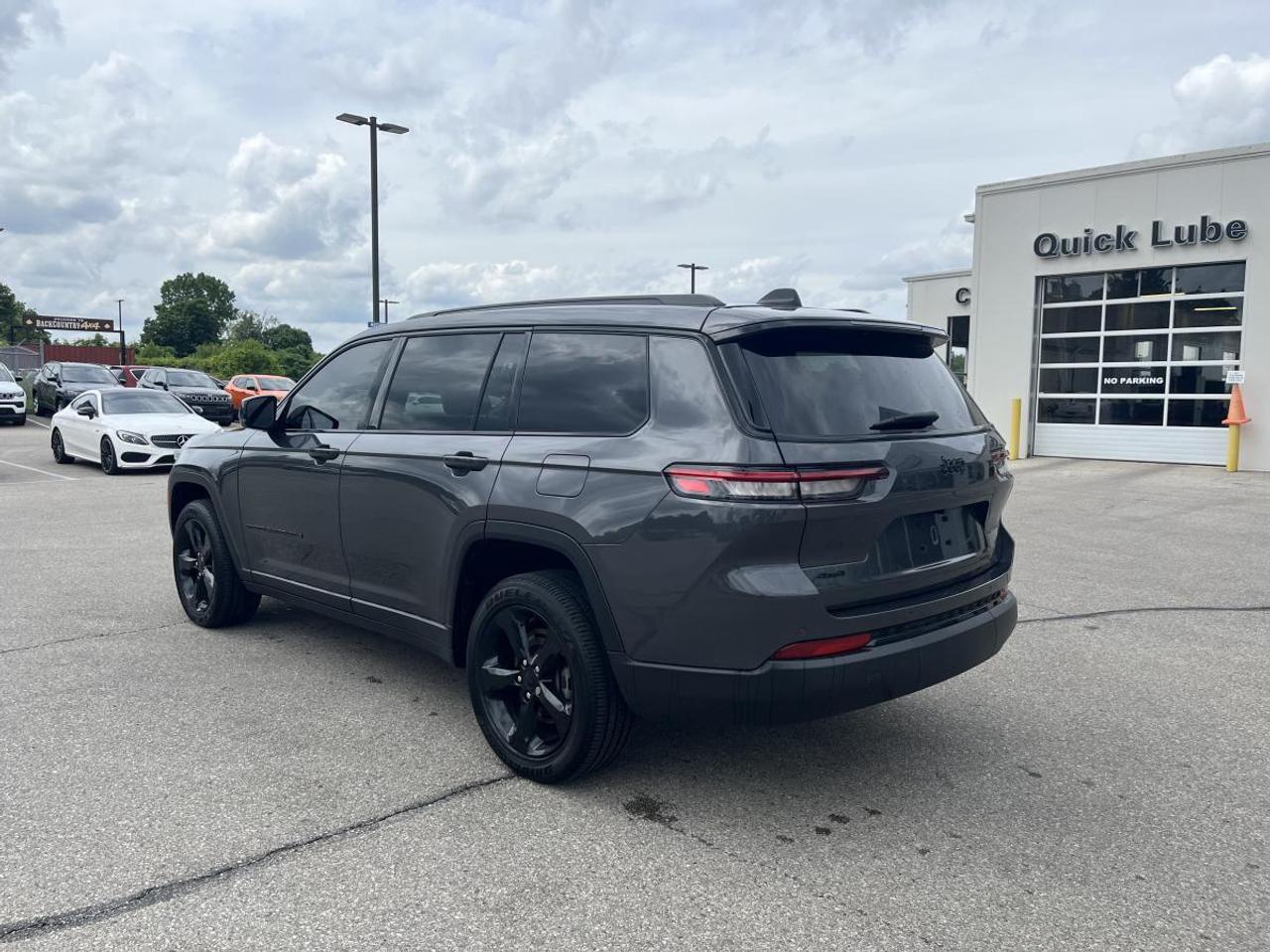 2024 Jeep Grand Cherokee L ALTITUDE 4X4 Photo