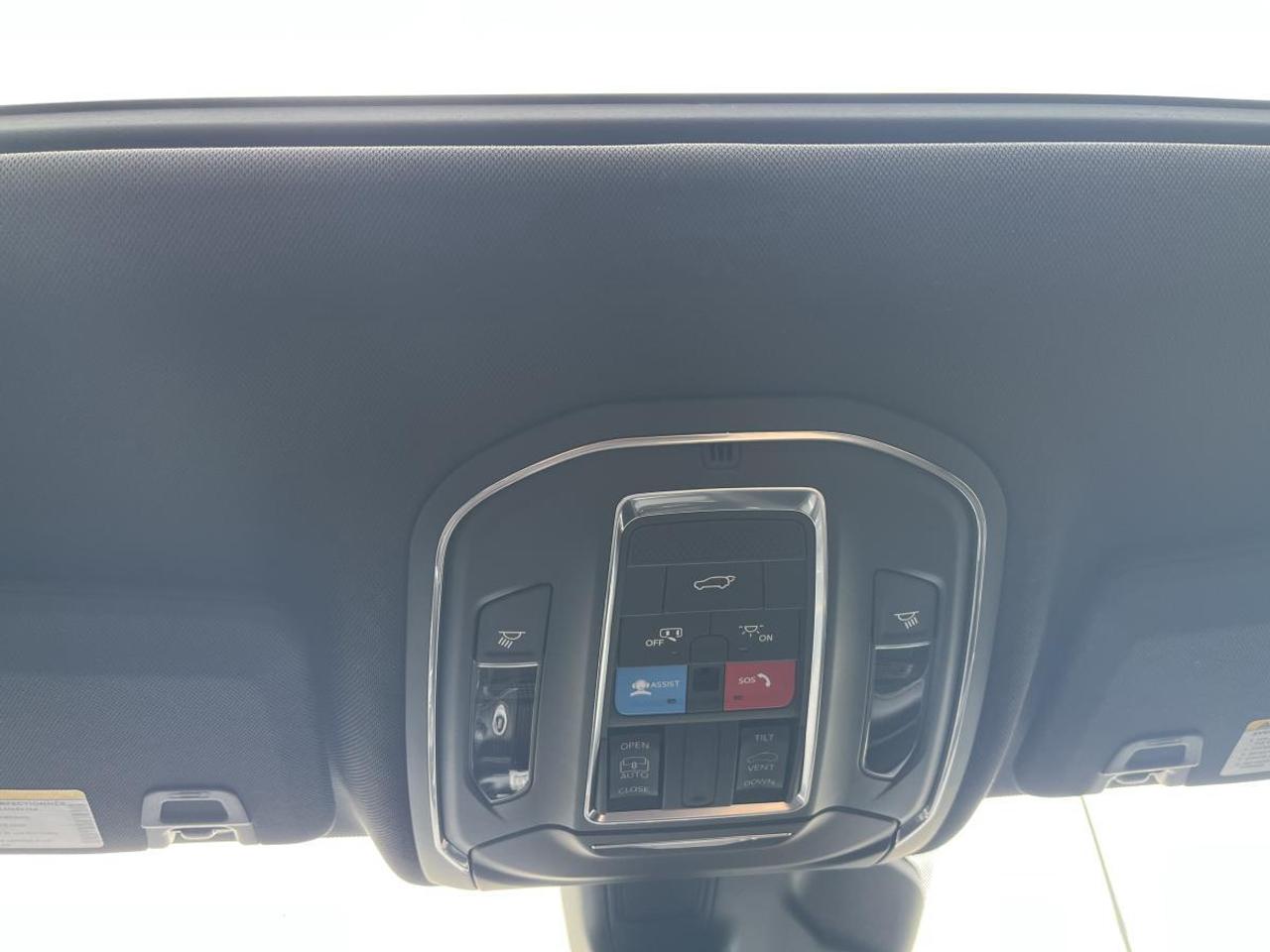 2024 Jeep Grand Cherokee L ALTITUDE 4X4 Photo