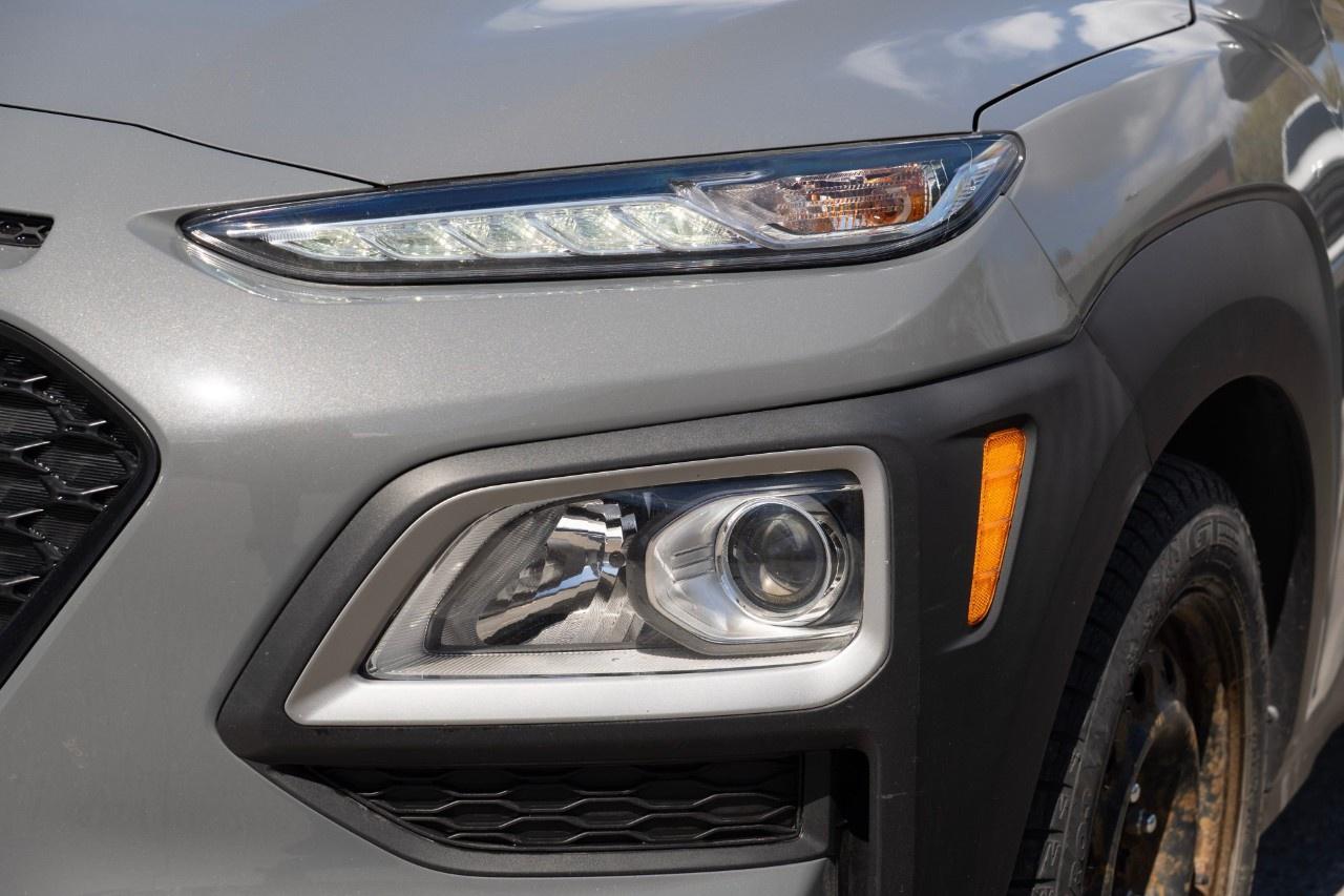 2021 Hyundai KONA 2.0L Essential FWD Photo
