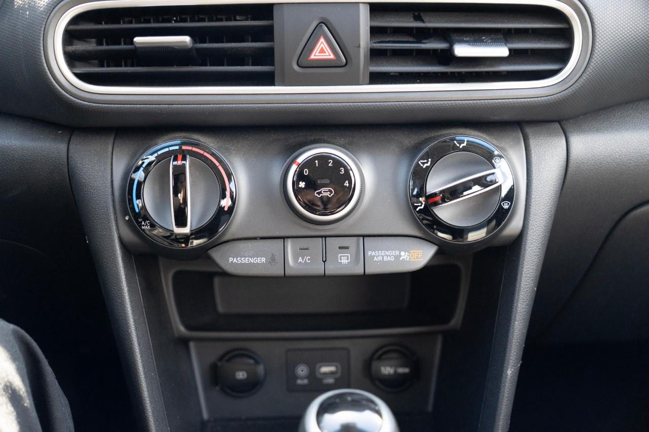 2021 Hyundai KONA 2.0L Essential FWD Photo