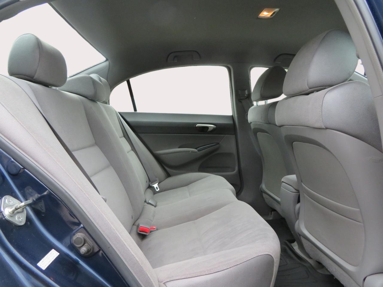 2007 Honda Civic 4dr AT LX Photo
