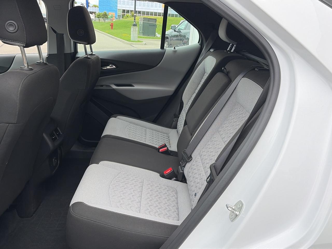 2023 Chevrolet Equinox LS Photo