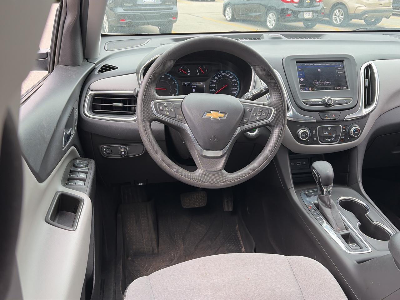 2023 Chevrolet Equinox LS Photo