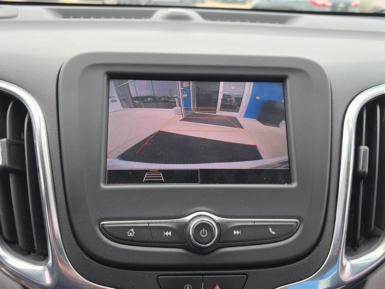 2023 Chevrolet Equinox LS Photo