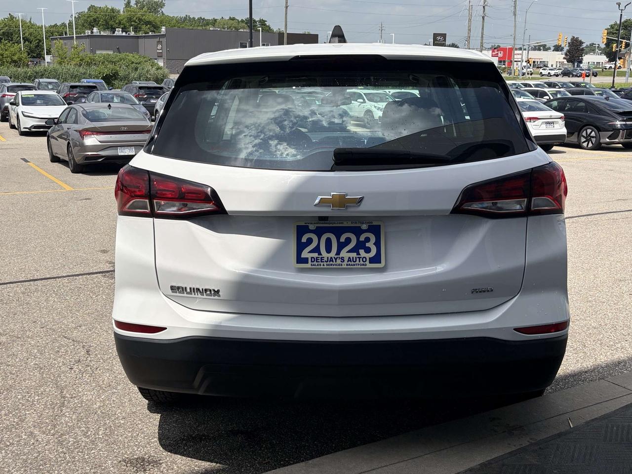 2023 Chevrolet Equinox LS Photo