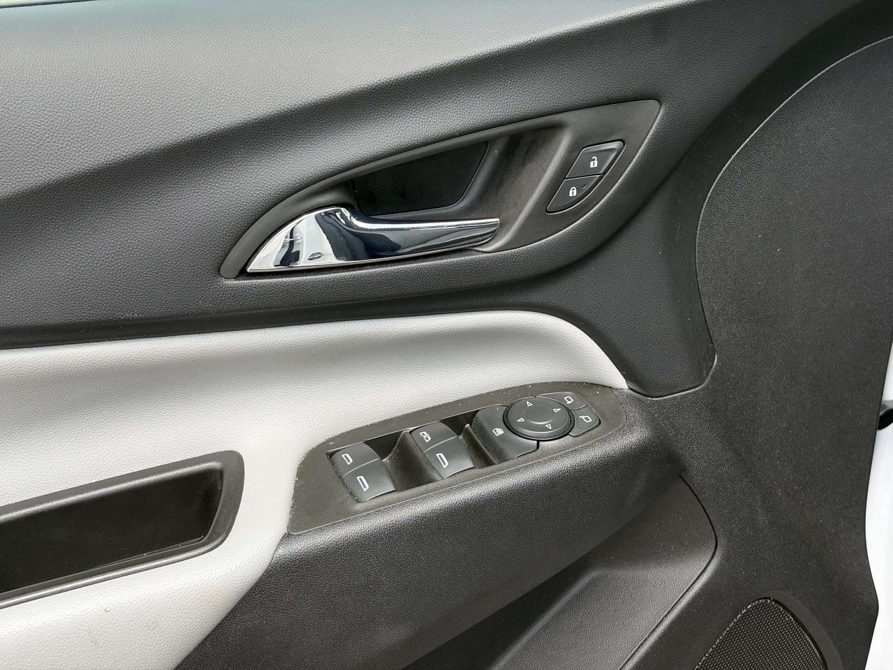 2023 Chevrolet Equinox LS Photo