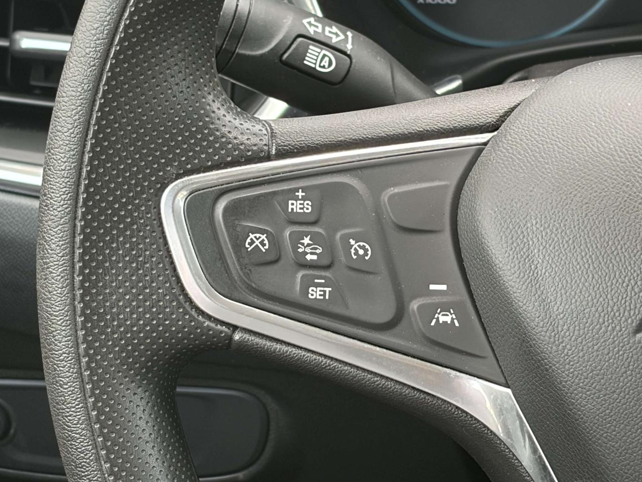 2023 Chevrolet Equinox LS Photo