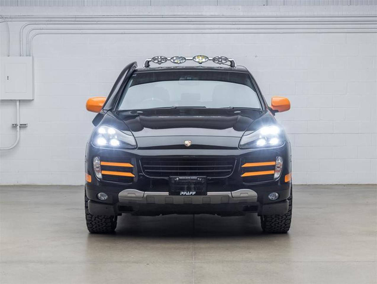 2010 Porsche Cayenne  Photo