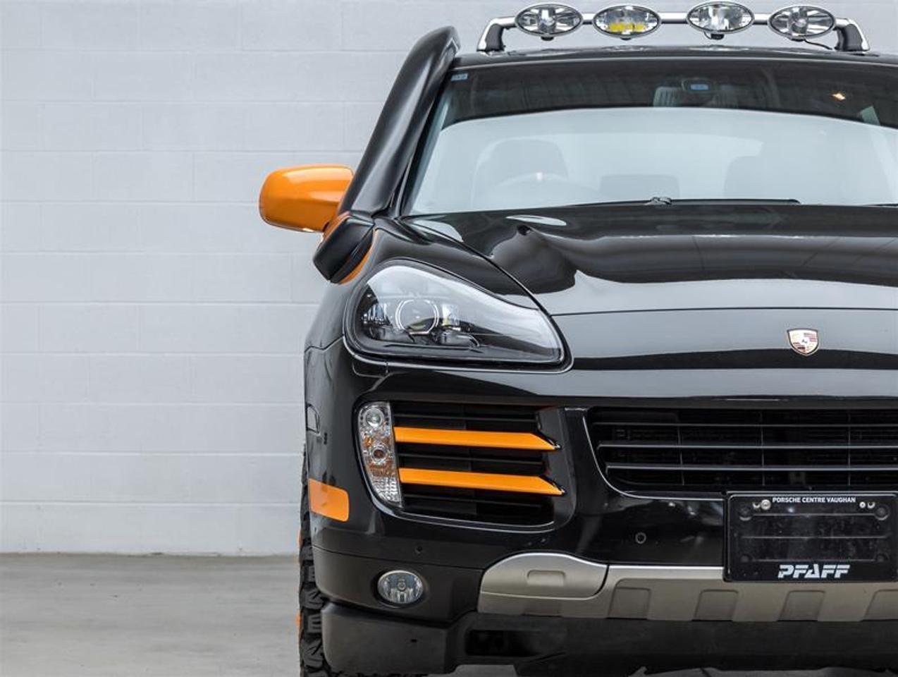 2010 Porsche Cayenne  Photo