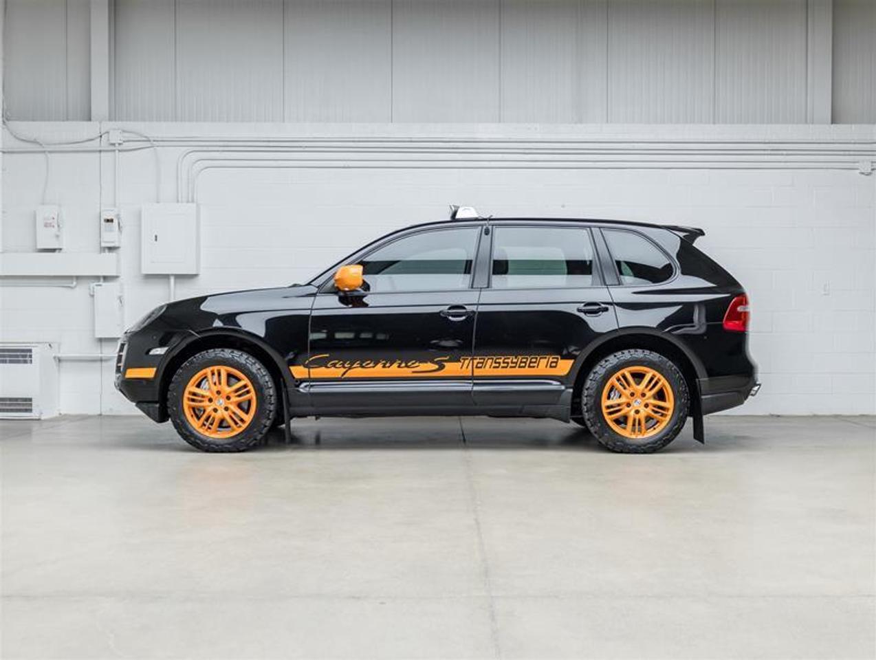 2010 Porsche Cayenne  Photo
