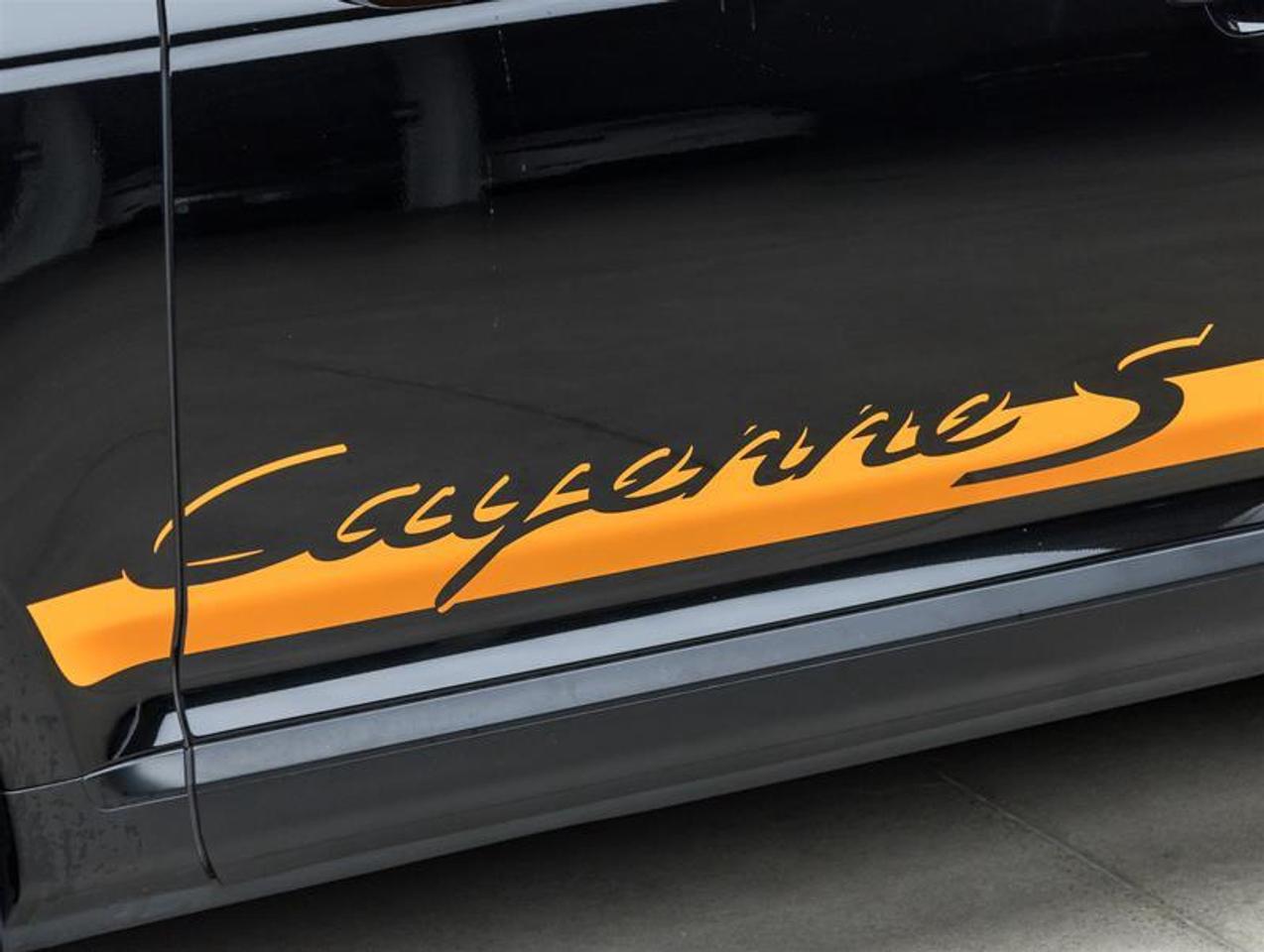 2010 Porsche Cayenne  Photo
