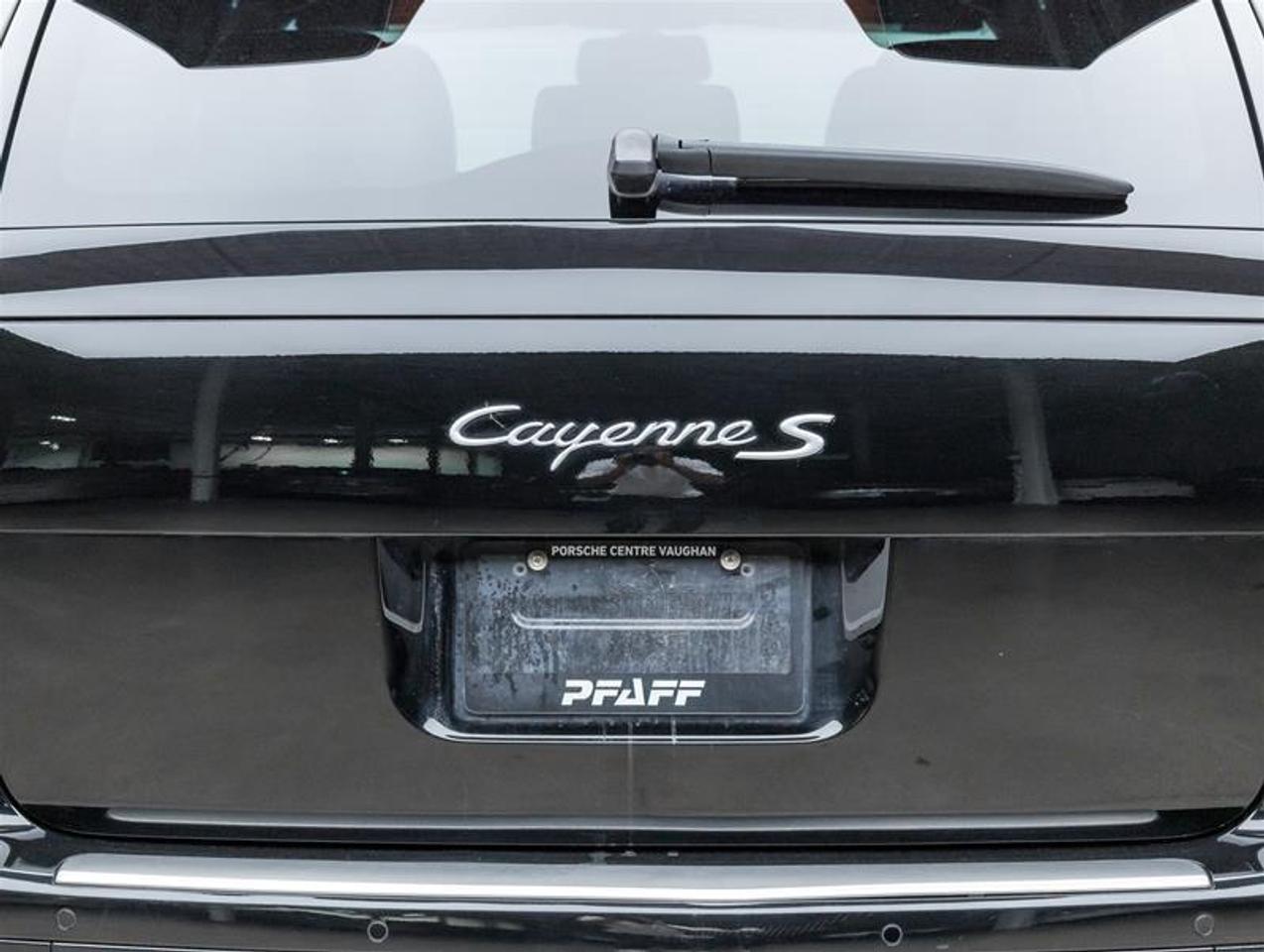 2010 Porsche Cayenne  Photo