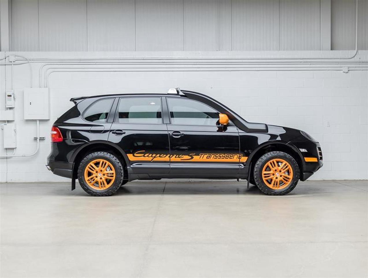 2010 Porsche Cayenne  Photo