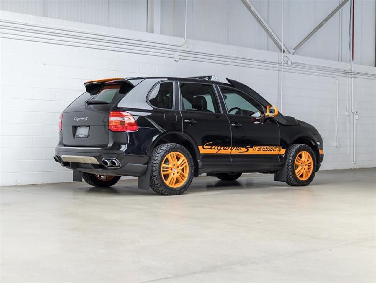 2010 Porsche Cayenne  Photo
