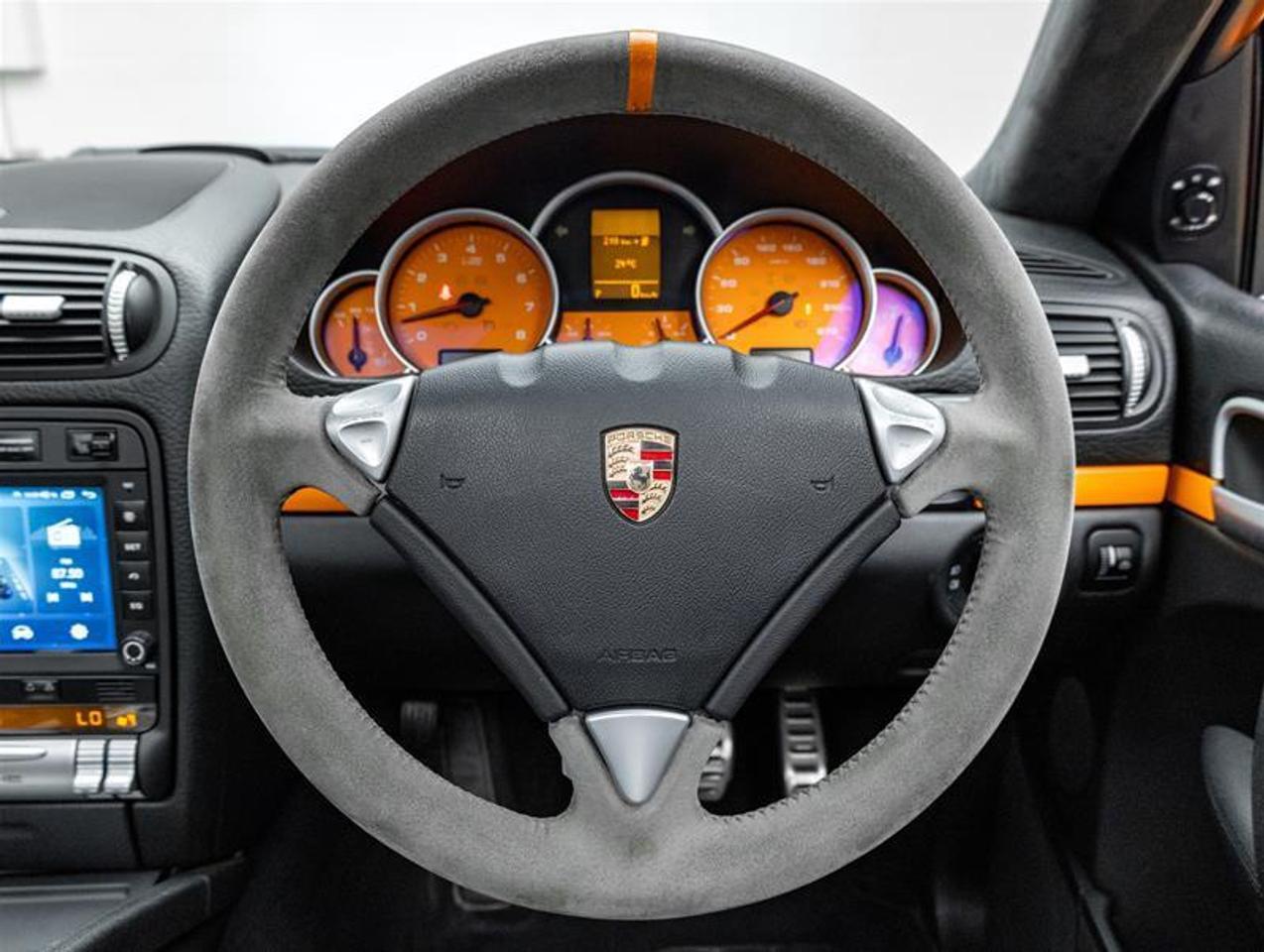2010 Porsche Cayenne  Photo