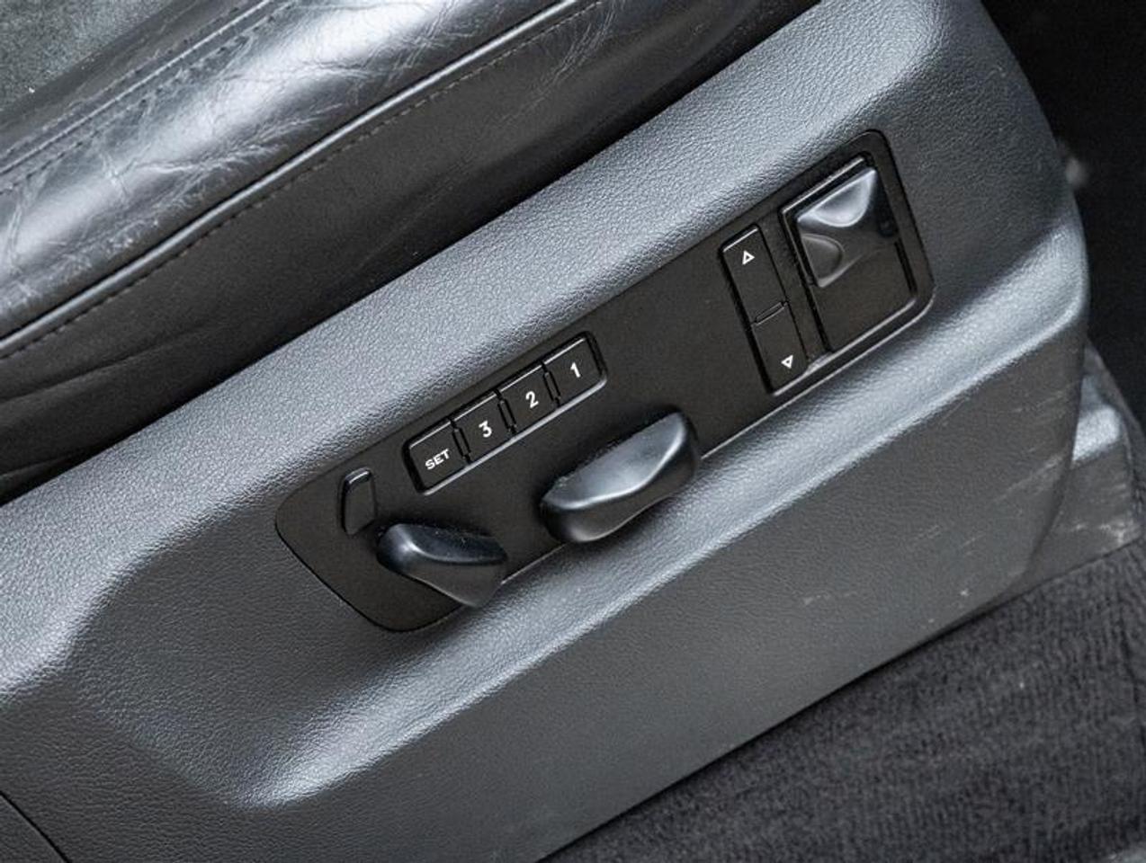 2010 Porsche Cayenne  Photo