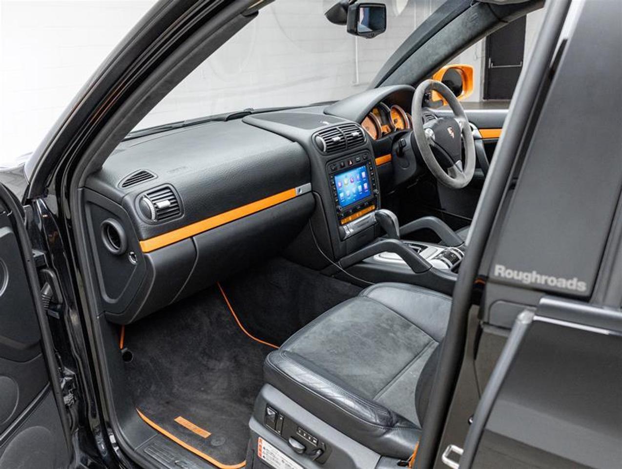2010 Porsche Cayenne  Photo