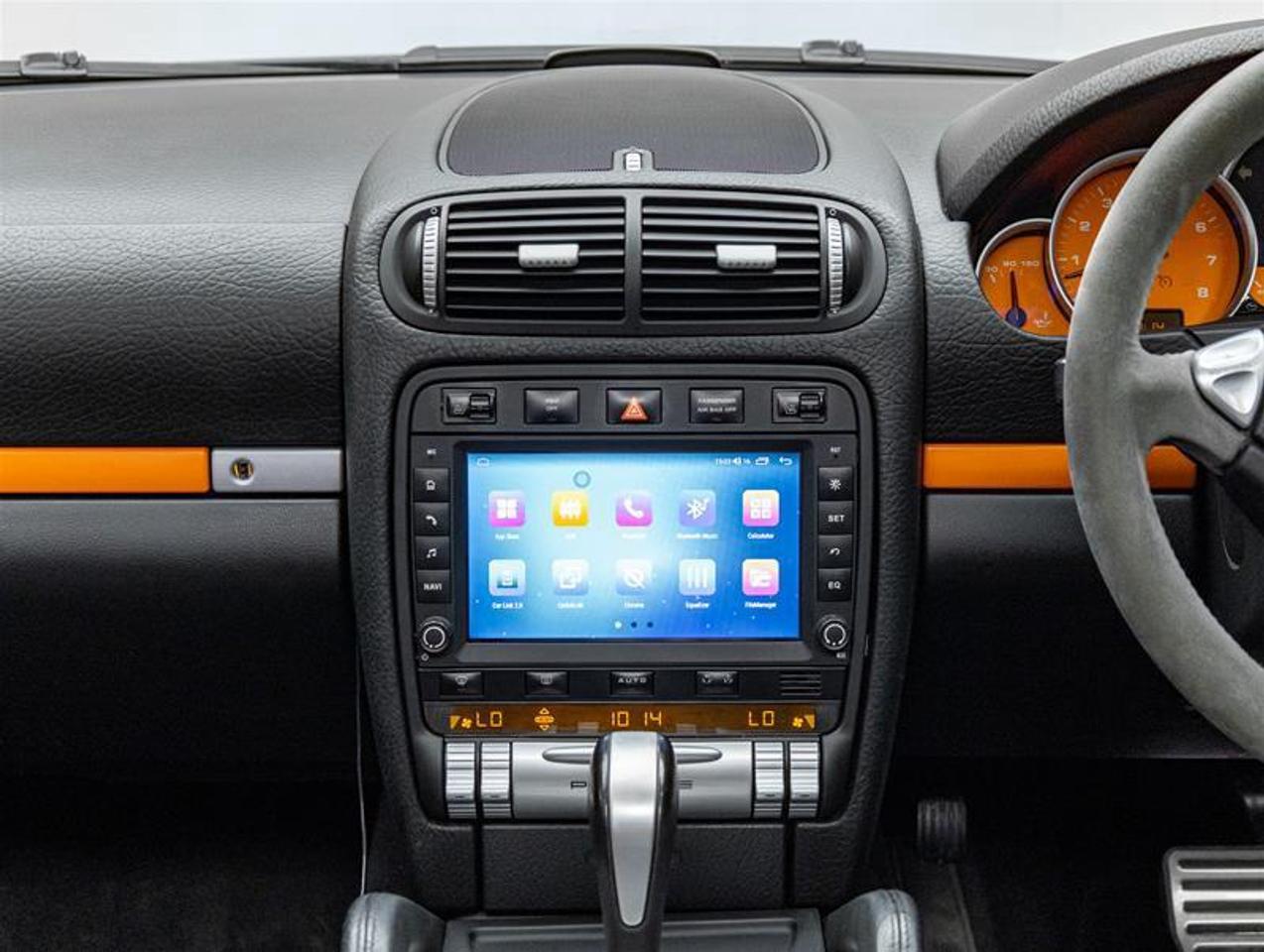 2010 Porsche Cayenne  Photo