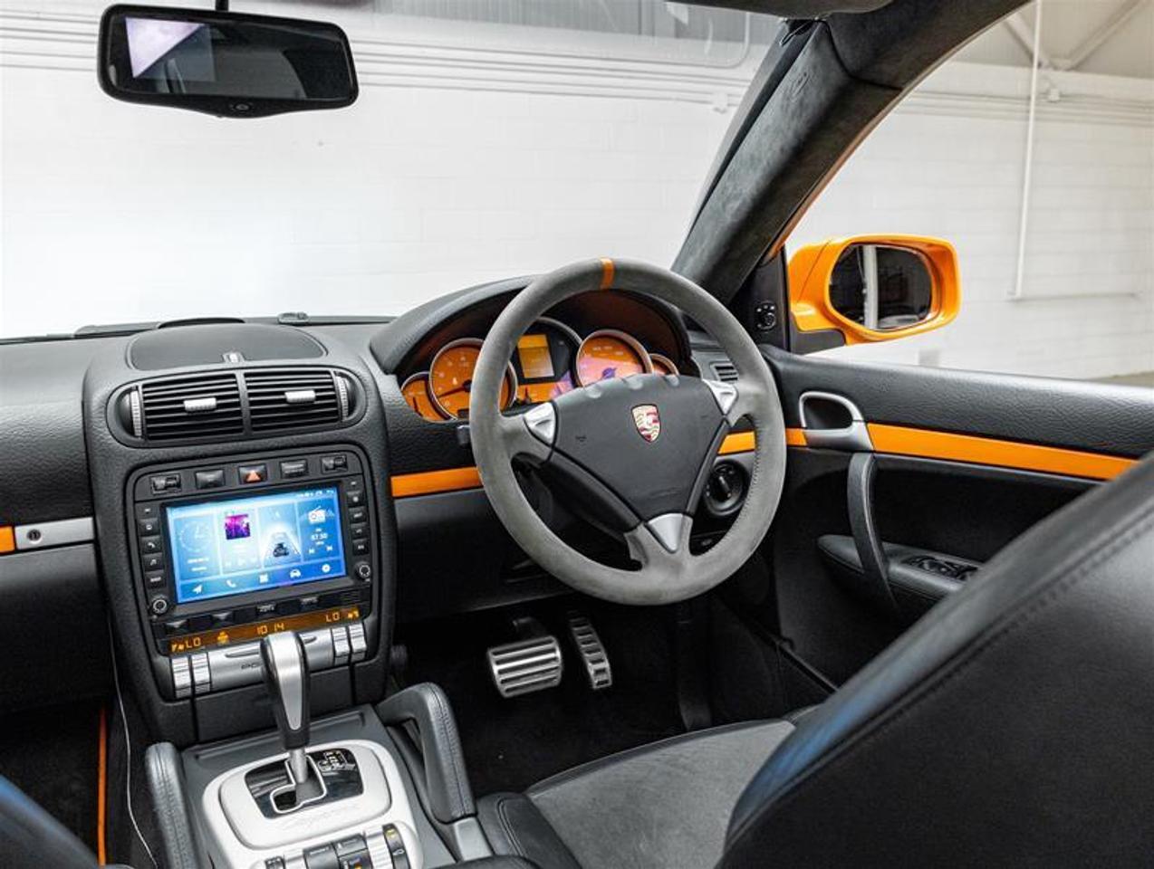 2010 Porsche Cayenne  Photo