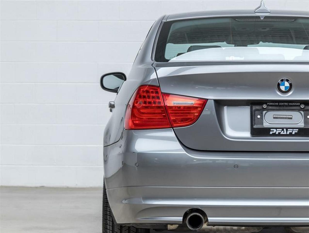 2010 BMW 335i  Photo