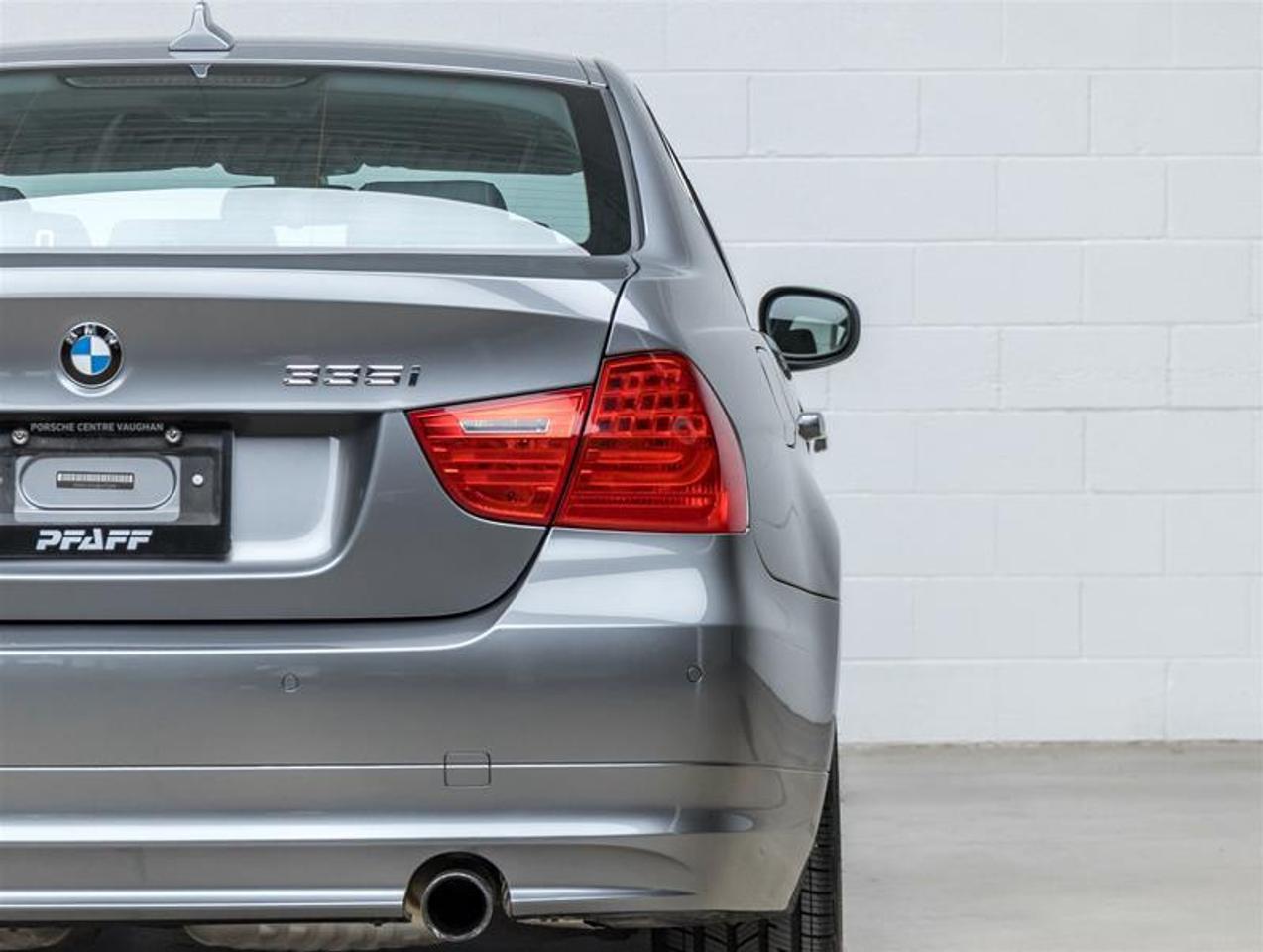 2010 BMW 335i  Photo