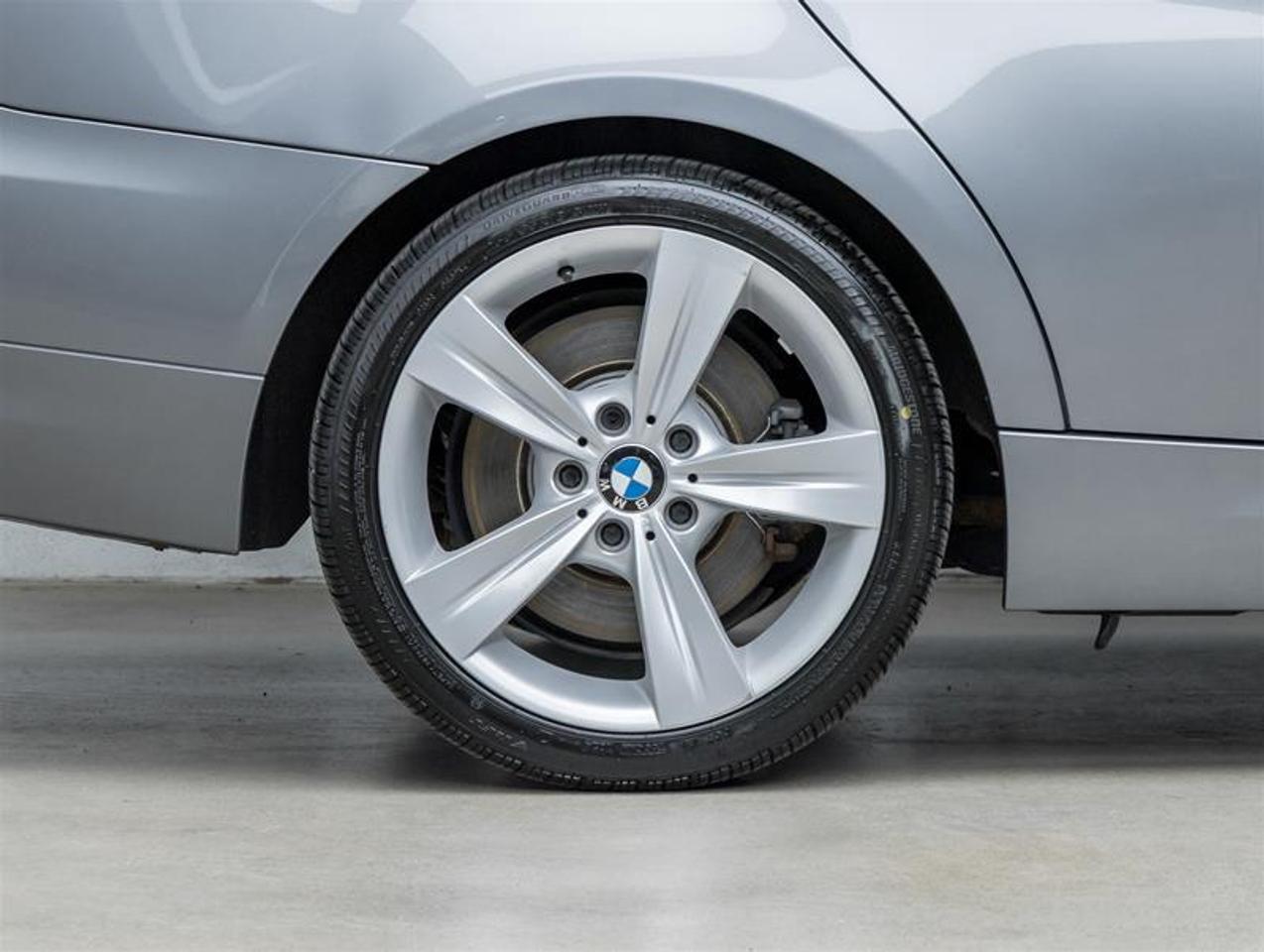 2010 BMW 335i  Photo