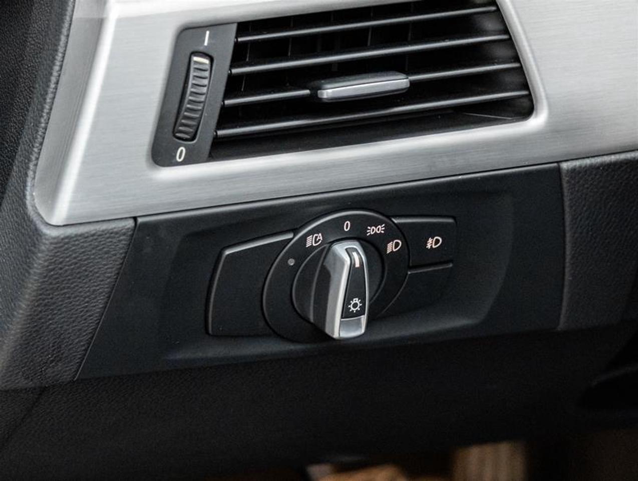 2010 BMW 335i  Photo