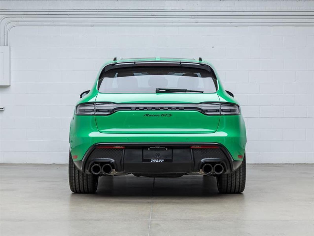 2023 Porsche Macan  Photo