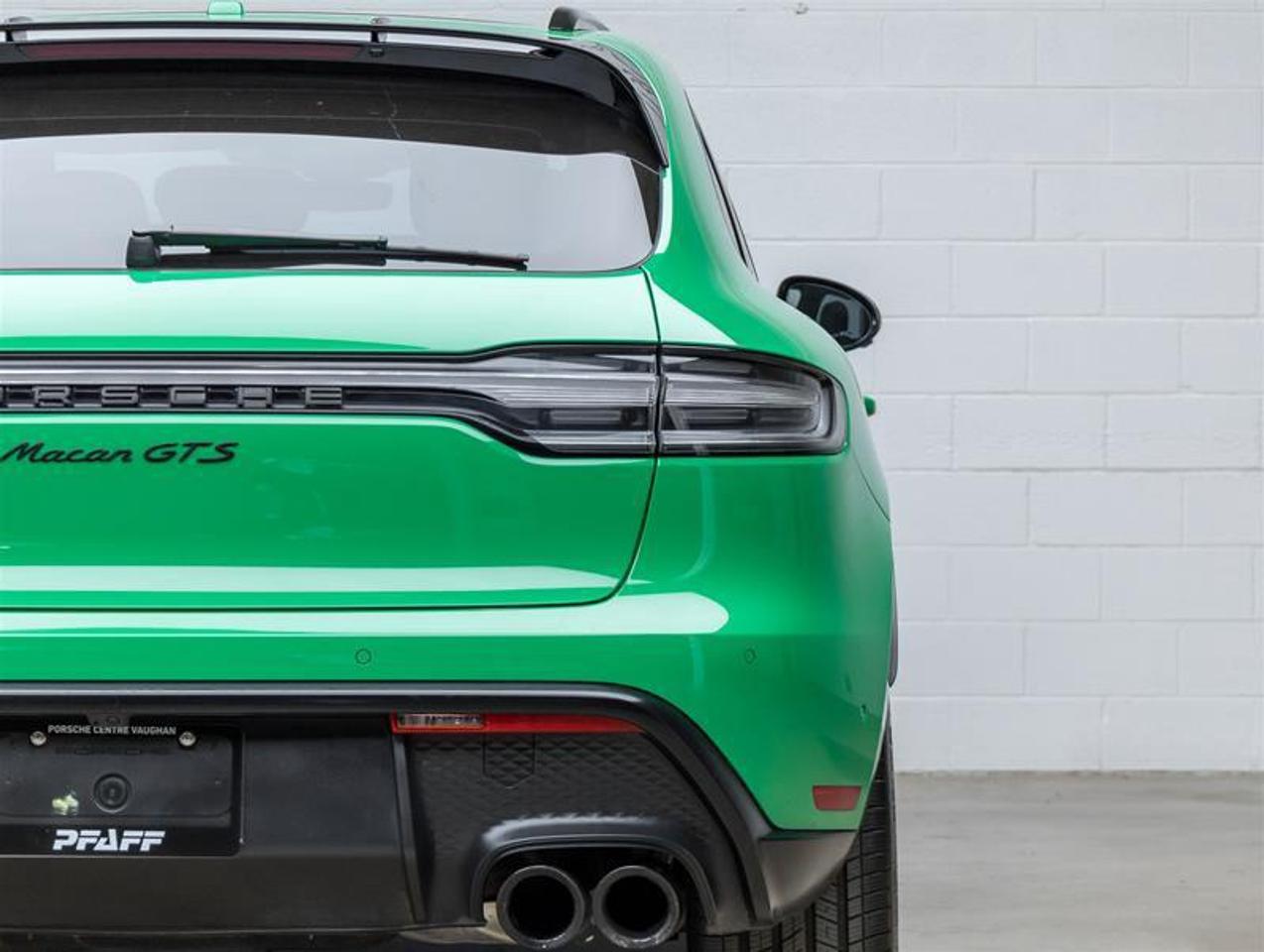 2023 Porsche Macan  Photo