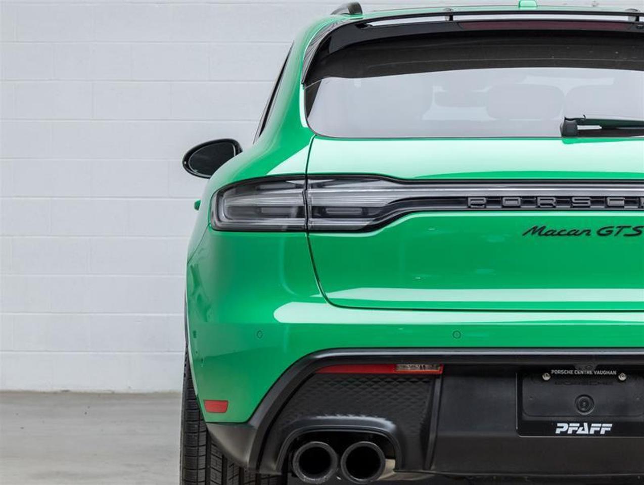 2023 Porsche Macan  Photo