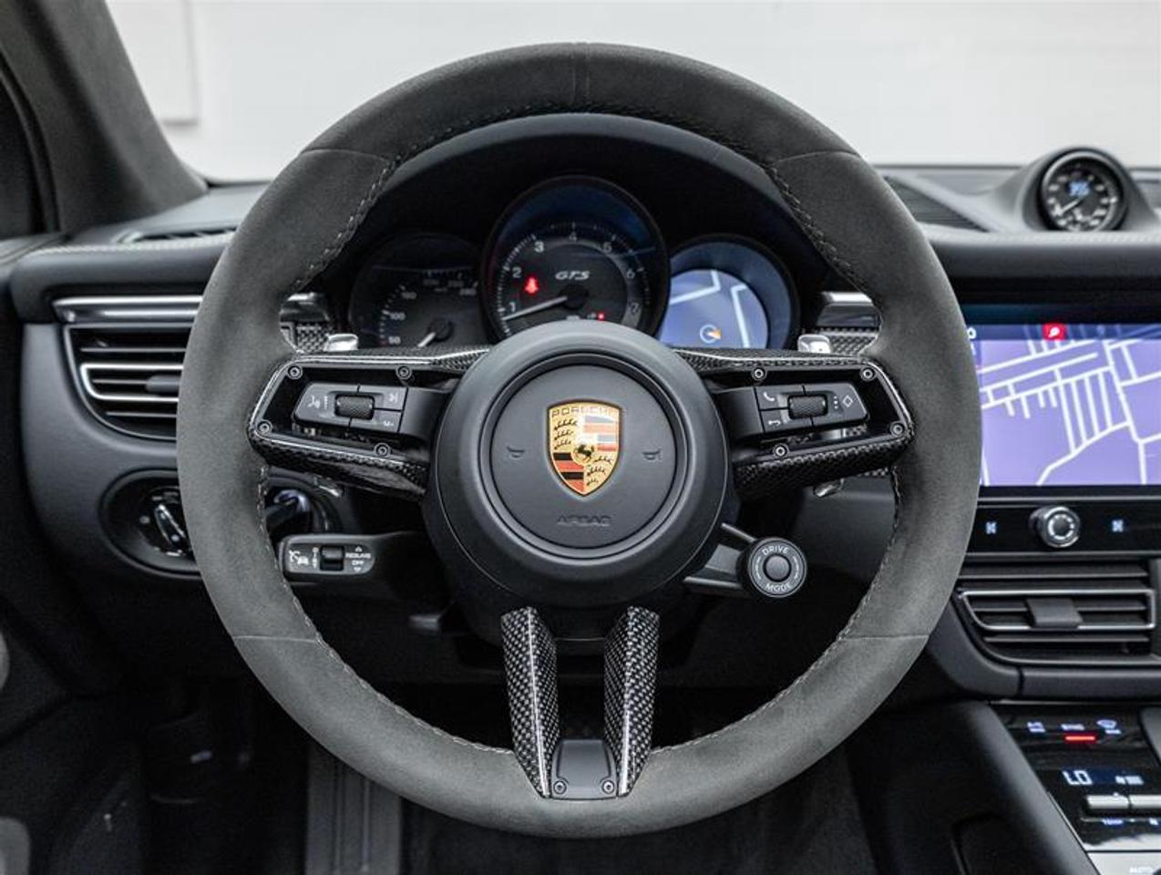 2023 Porsche Macan  Photo