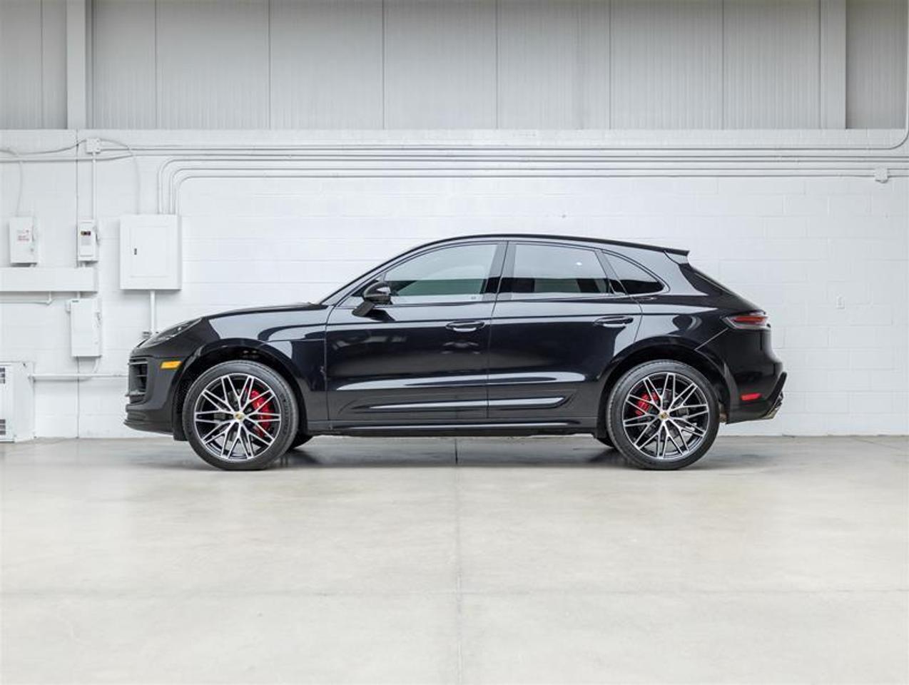 2026 Porsche Macan  Photo