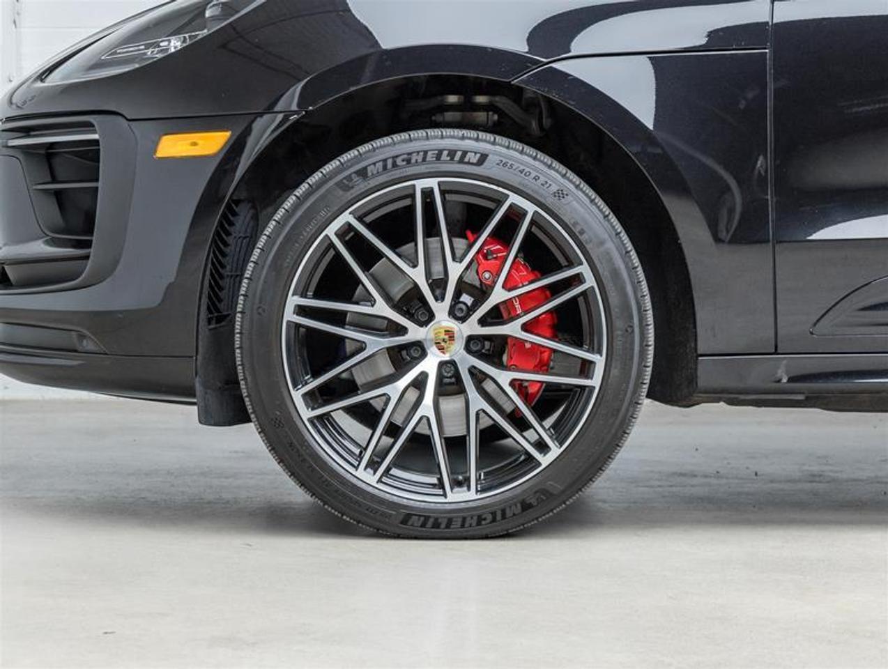 2026 Porsche Macan  Photo