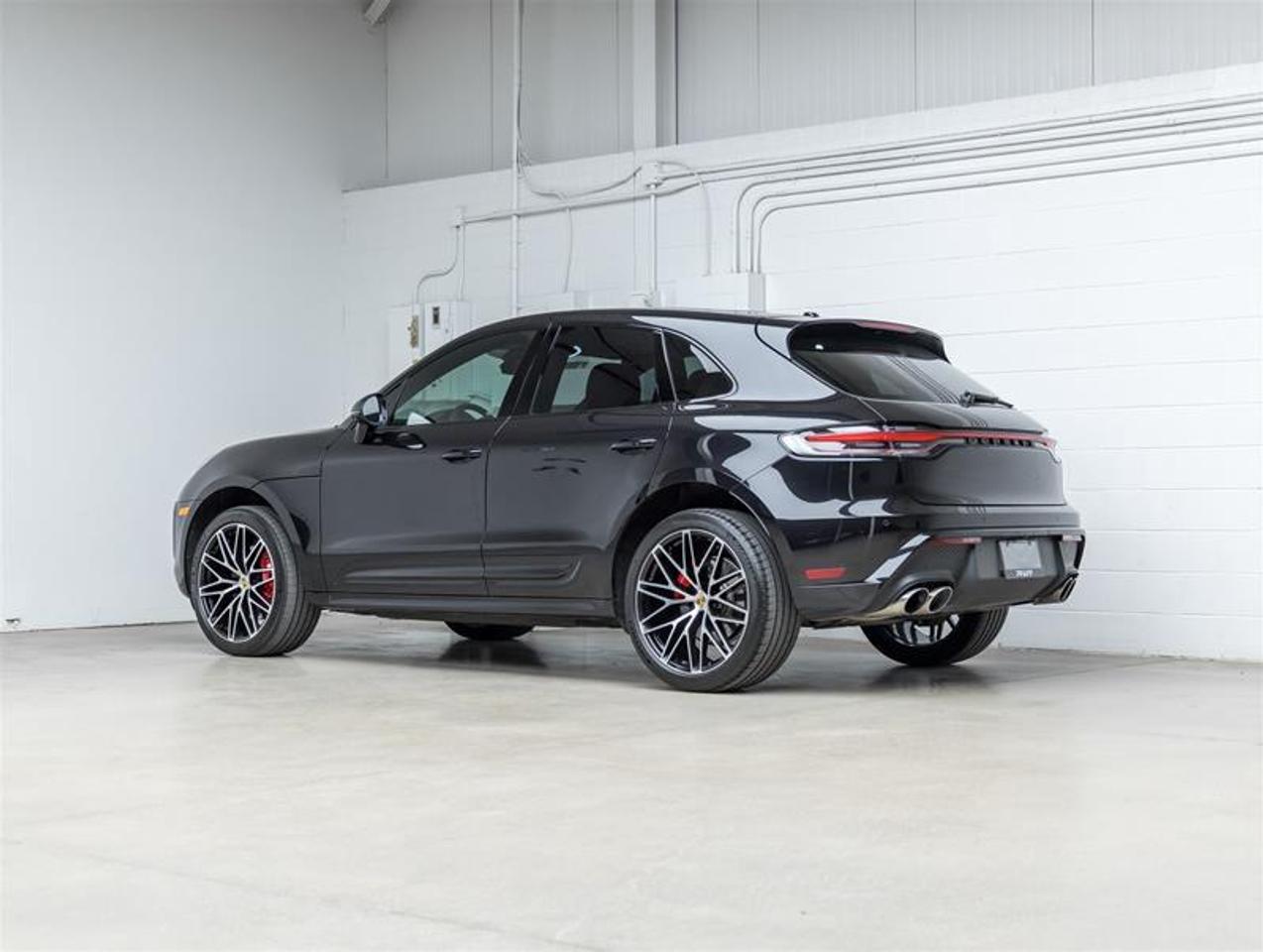 2026 Porsche Macan  Photo