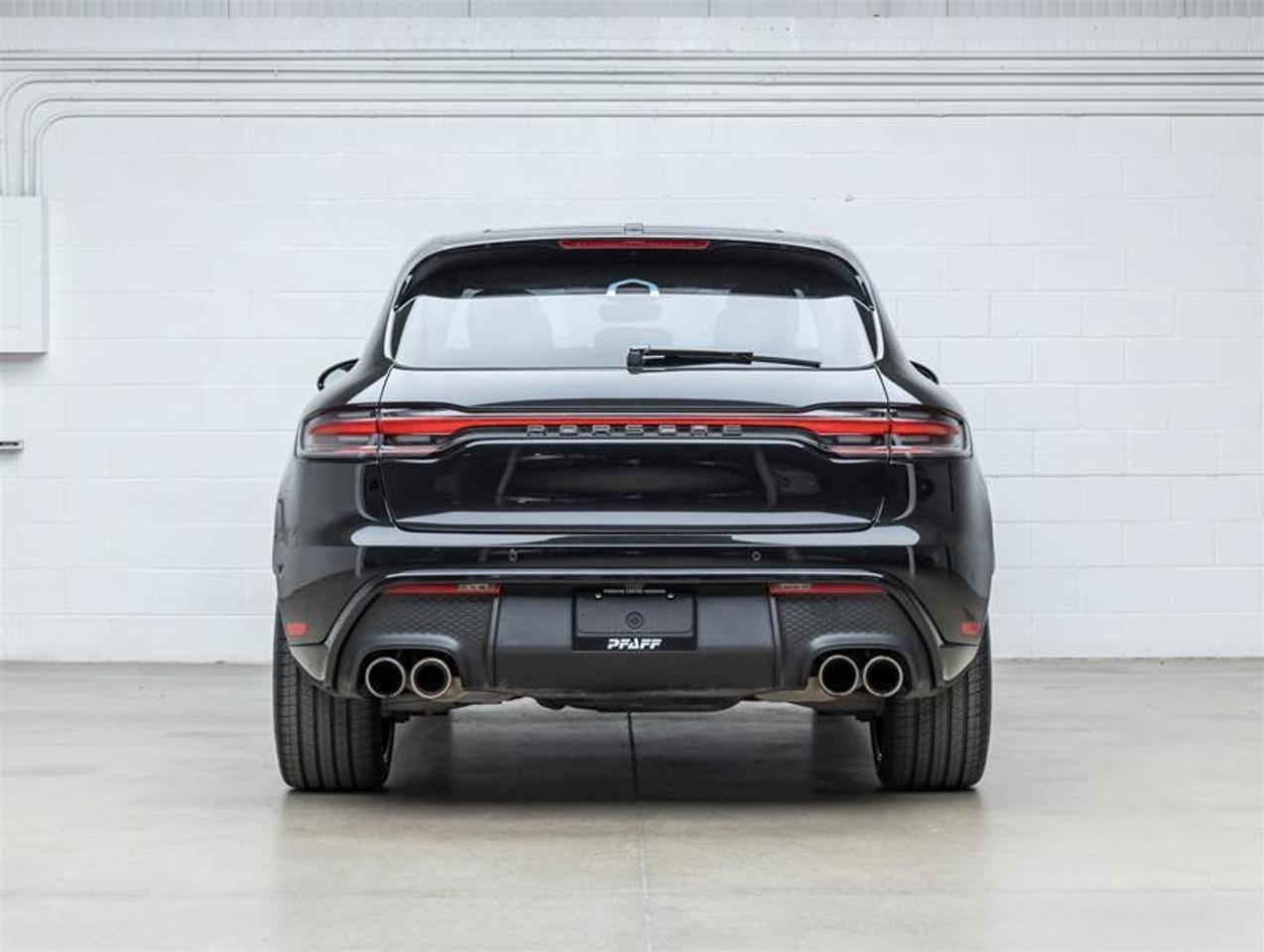 2026 Porsche Macan  Photo
