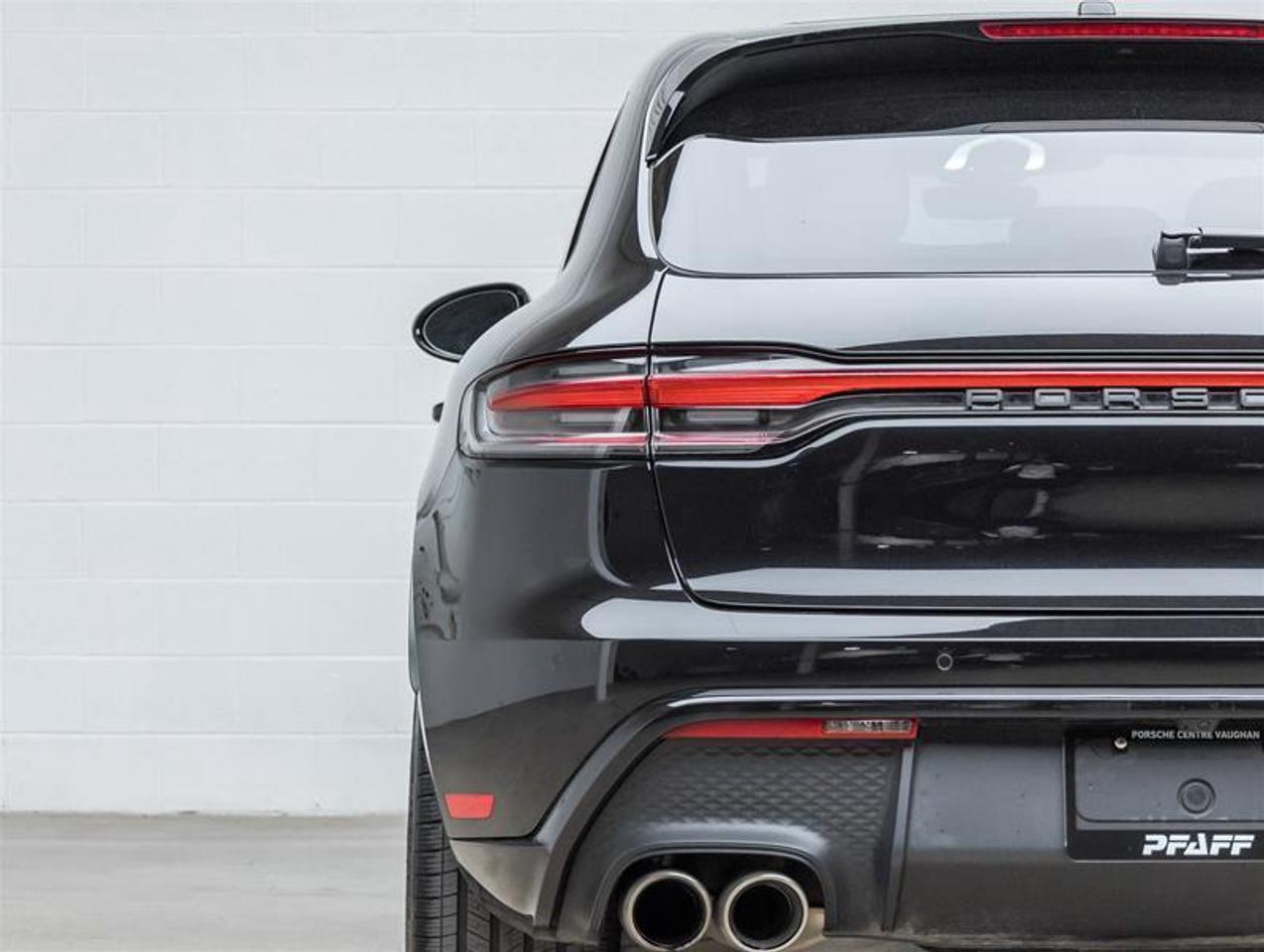 2026 Porsche Macan  Photo