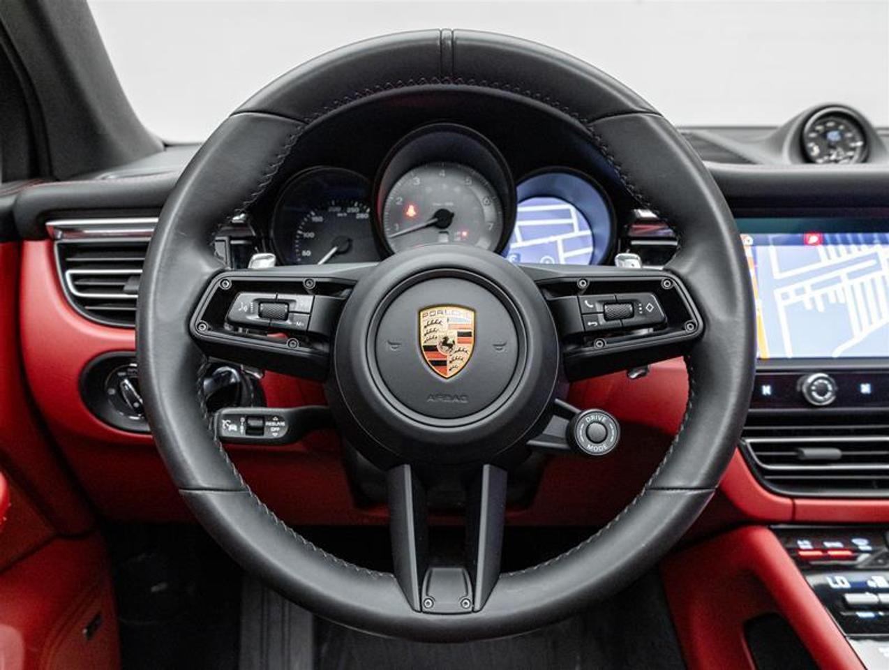 2026 Porsche Macan  Photo