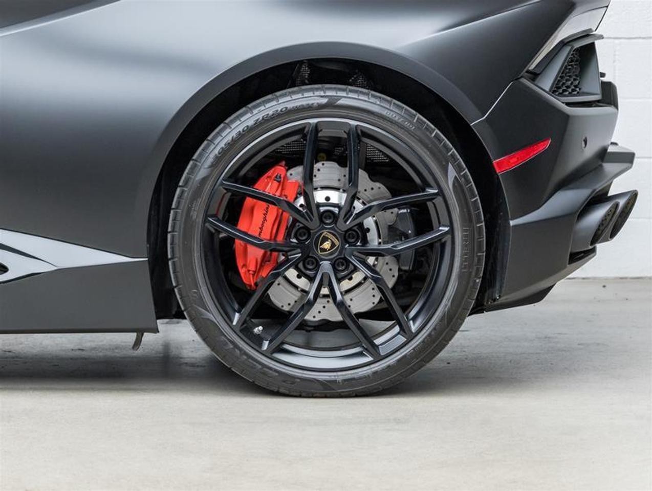 2017 Lamborghini Huracan  Photo