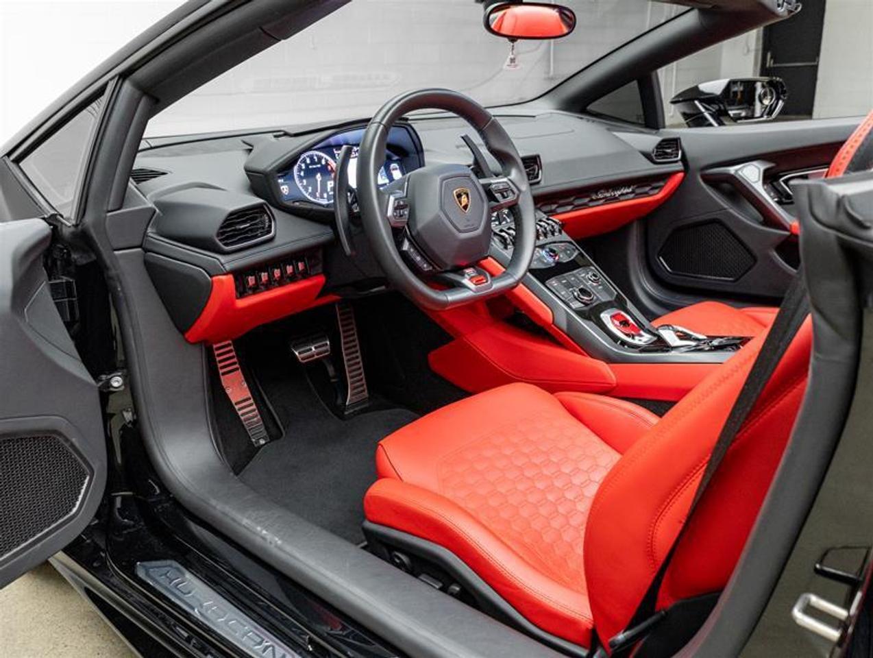 2017 Lamborghini Huracan  Photo