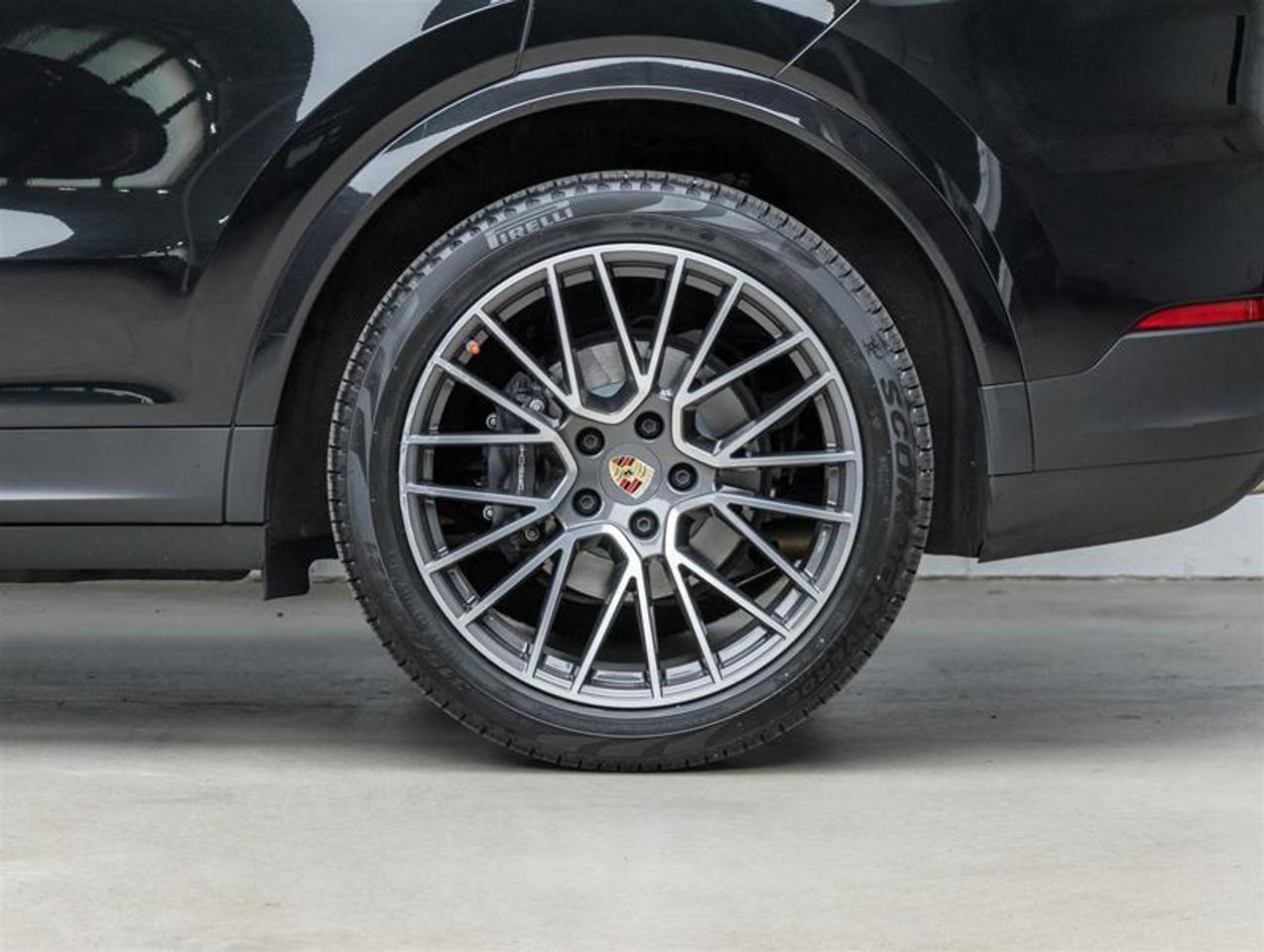 2023 Porsche Cayenne  Photo