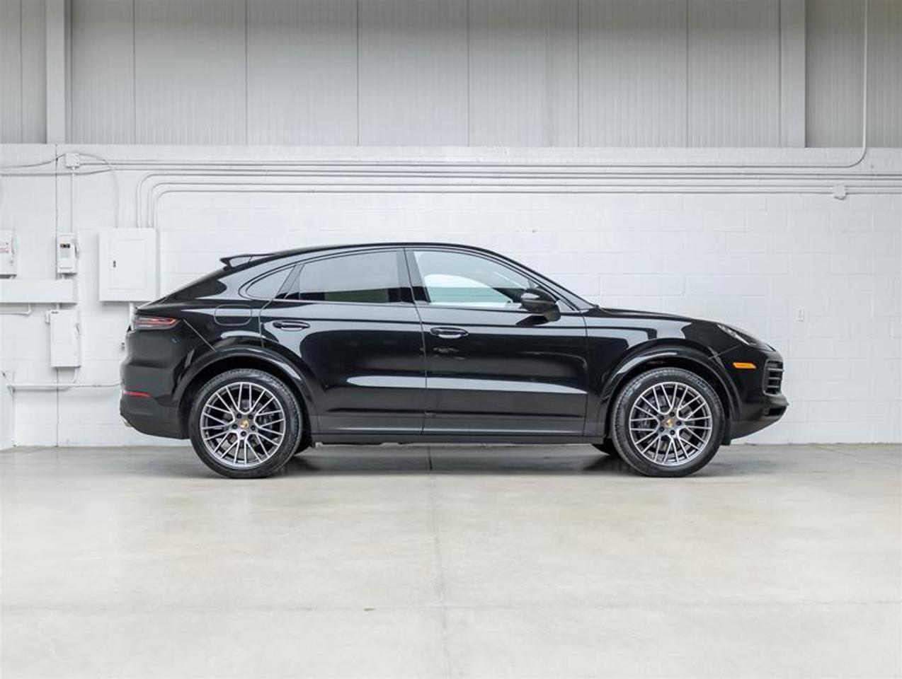 2023 Porsche Cayenne  Photo
