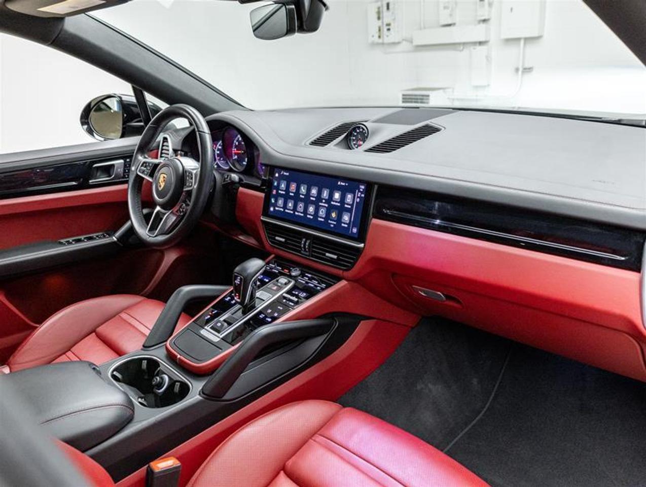 2023 Porsche Cayenne  Photo