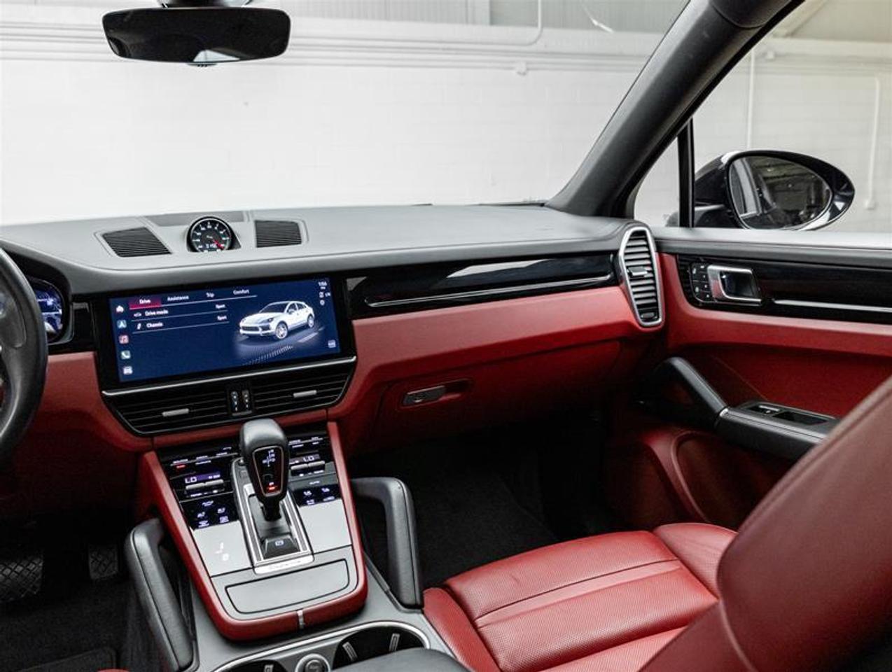 2023 Porsche Cayenne  Photo