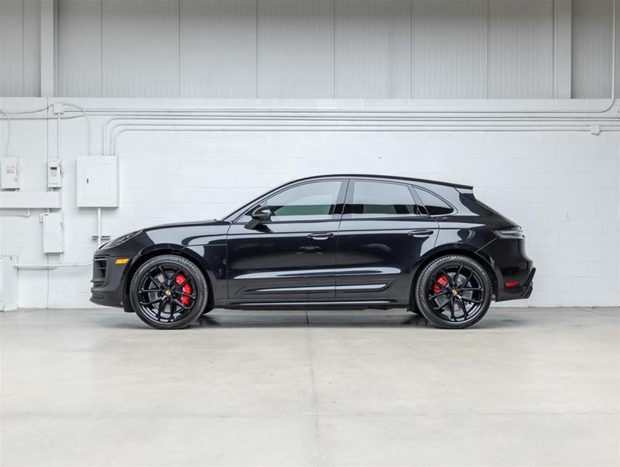 2024 Porsche Macan  Photo