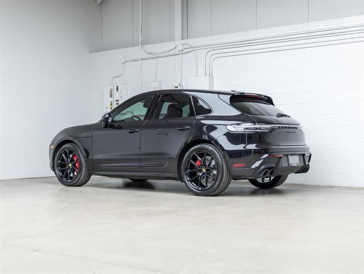 2024 Porsche Macan  Photo