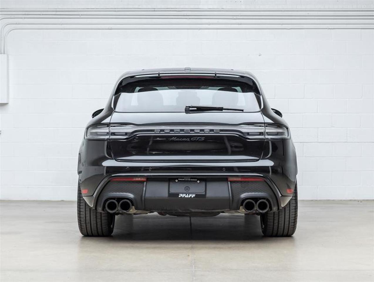 2024 Porsche Macan  Photo
