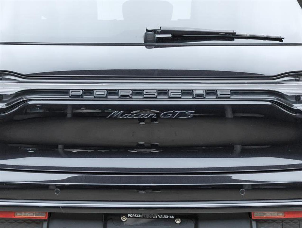 2024 Porsche Macan  Photo