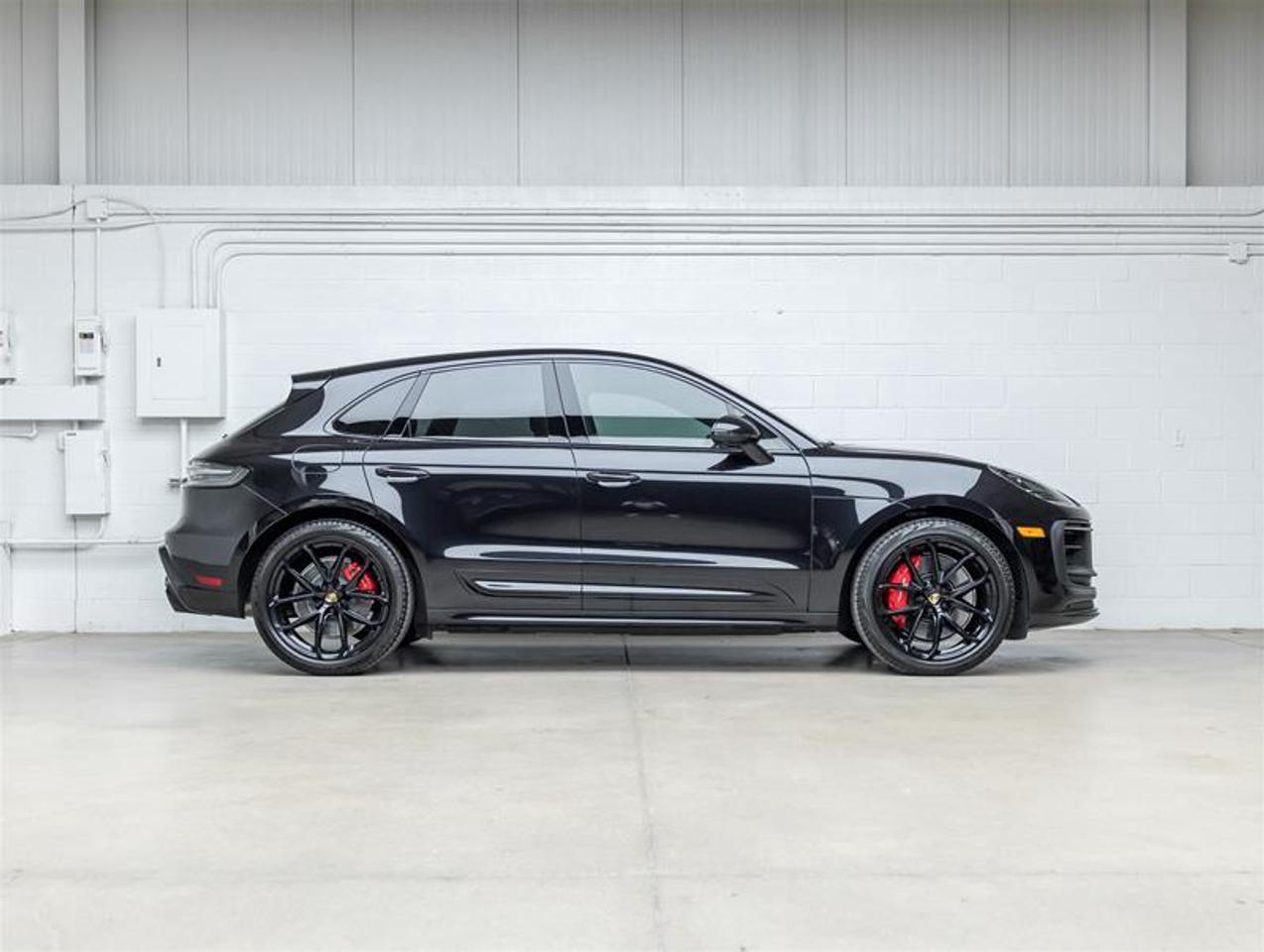 2024 Porsche Macan  Photo