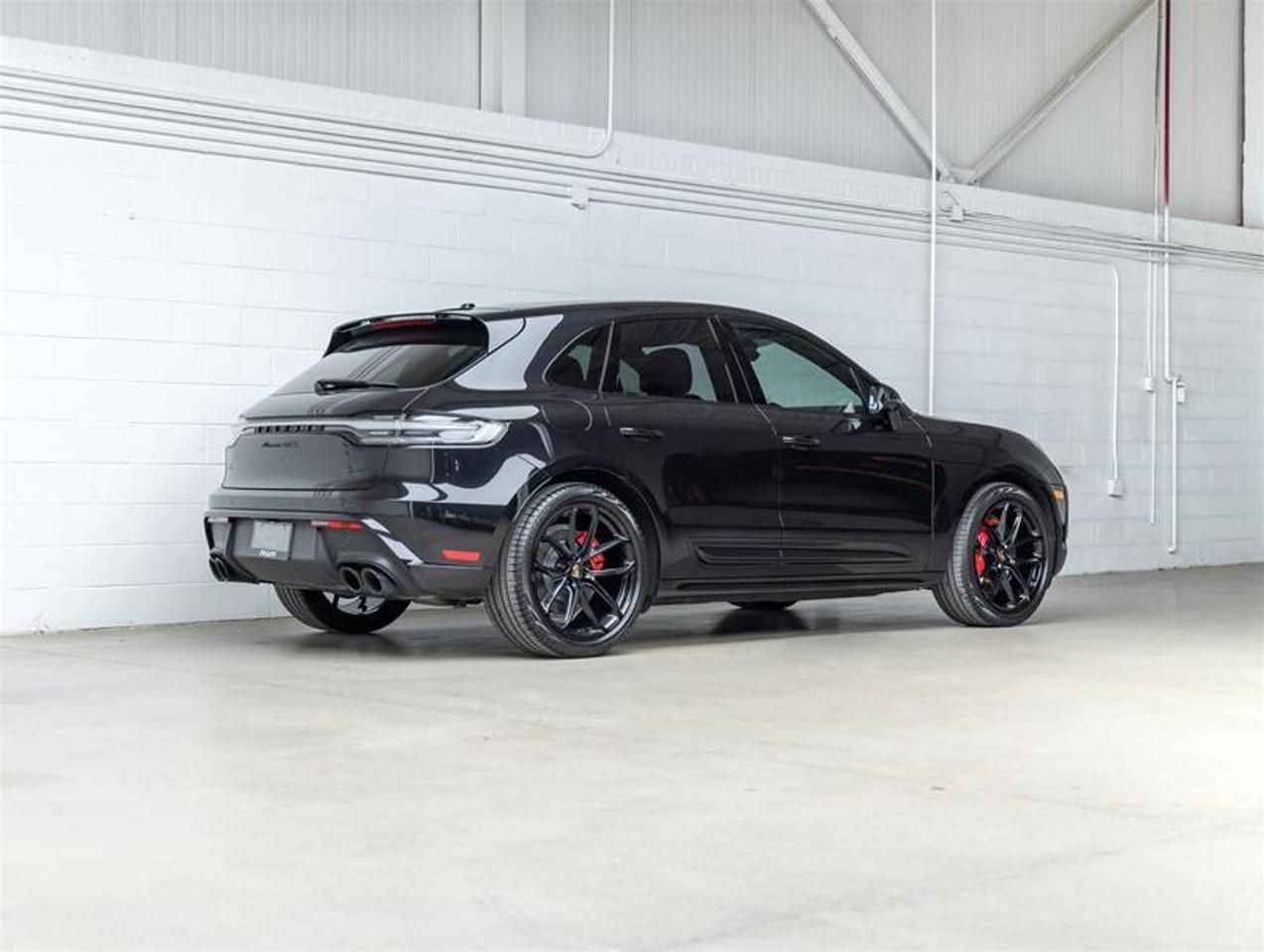2024 Porsche Macan  Photo